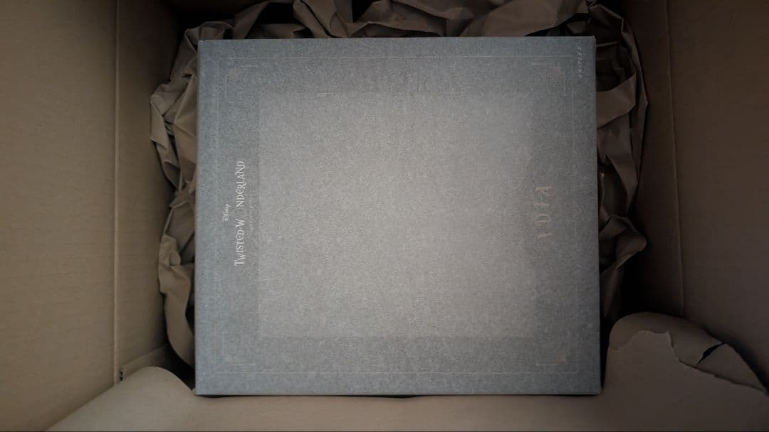 イデア・シュラウド ツイステ フィギュア 特典 ポストカード 缶バッジ