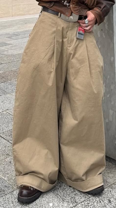 ベージュパンツと　セットアップ　ファイヤーマン専用