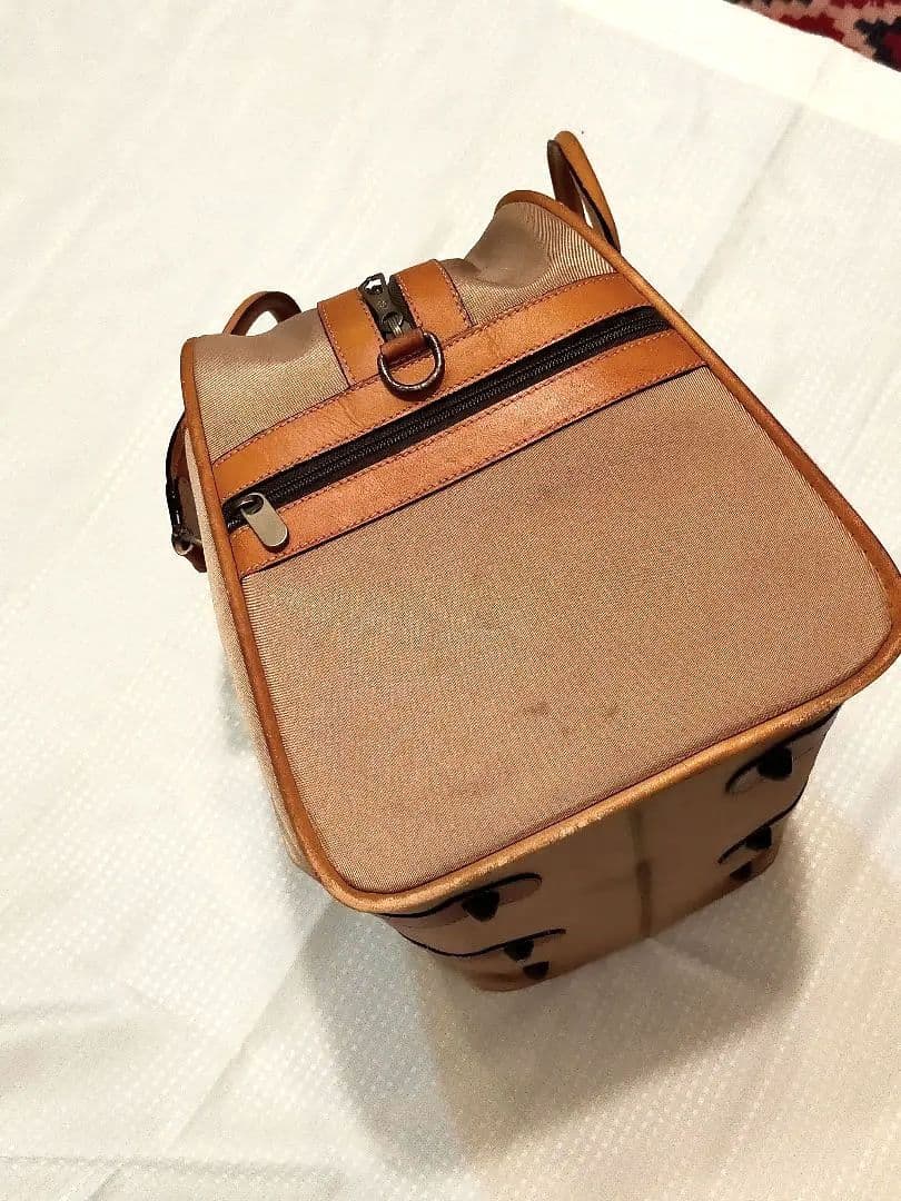 最終値下lancel ランセル　ベージュトラベル バッグ 中型