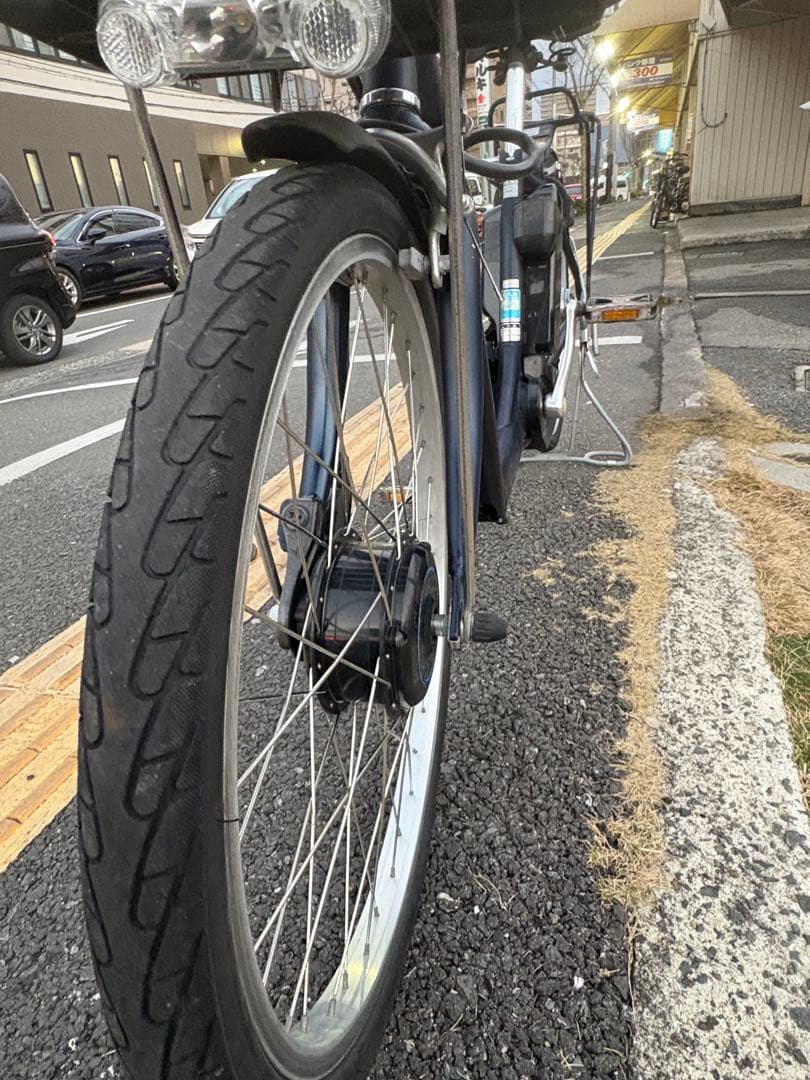 中古24インチブリヂストンベルト式電動アシスト自転車　B400 大阪