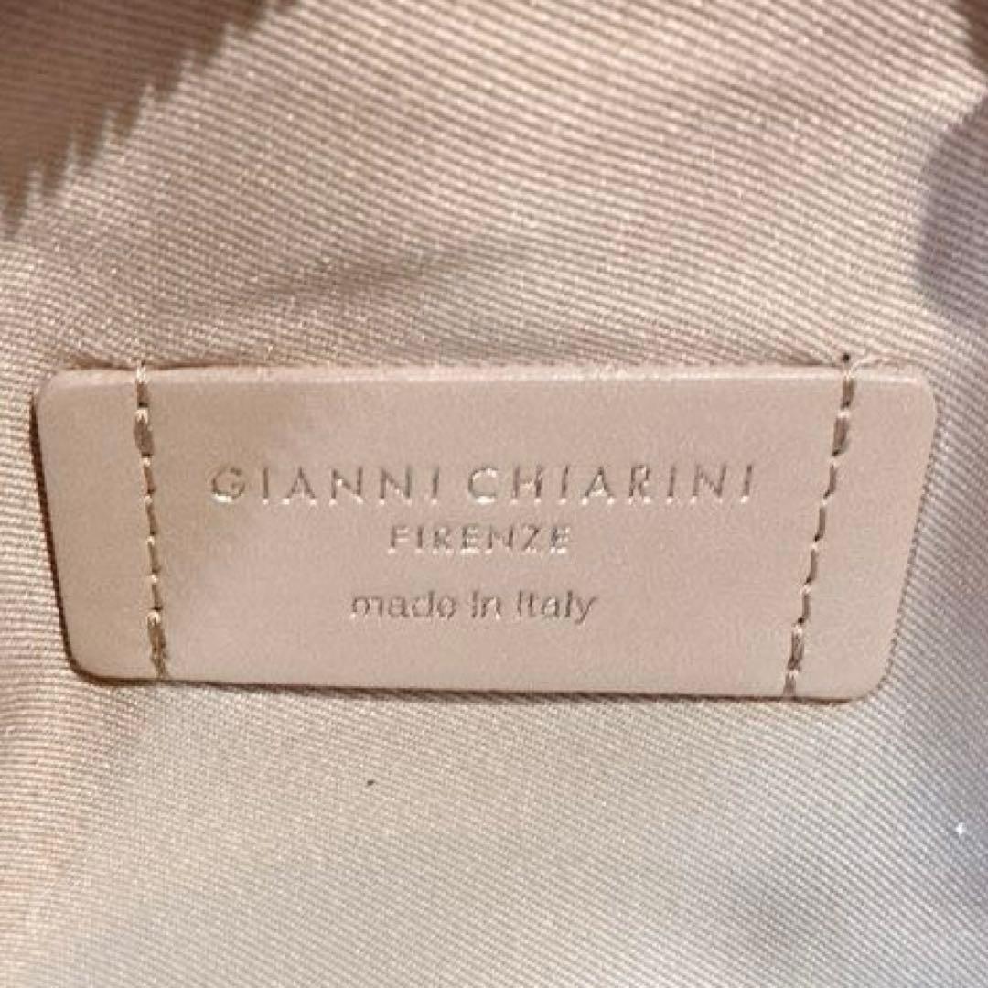 【美品】GIANNI CHIARINI アリファ S ショルダーバッグ　ホワイト