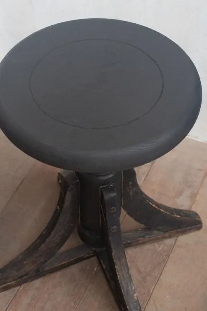 最終お値下げです。ヴィンテージ　木製スツール 丸椅子 黒色　アンティーク
