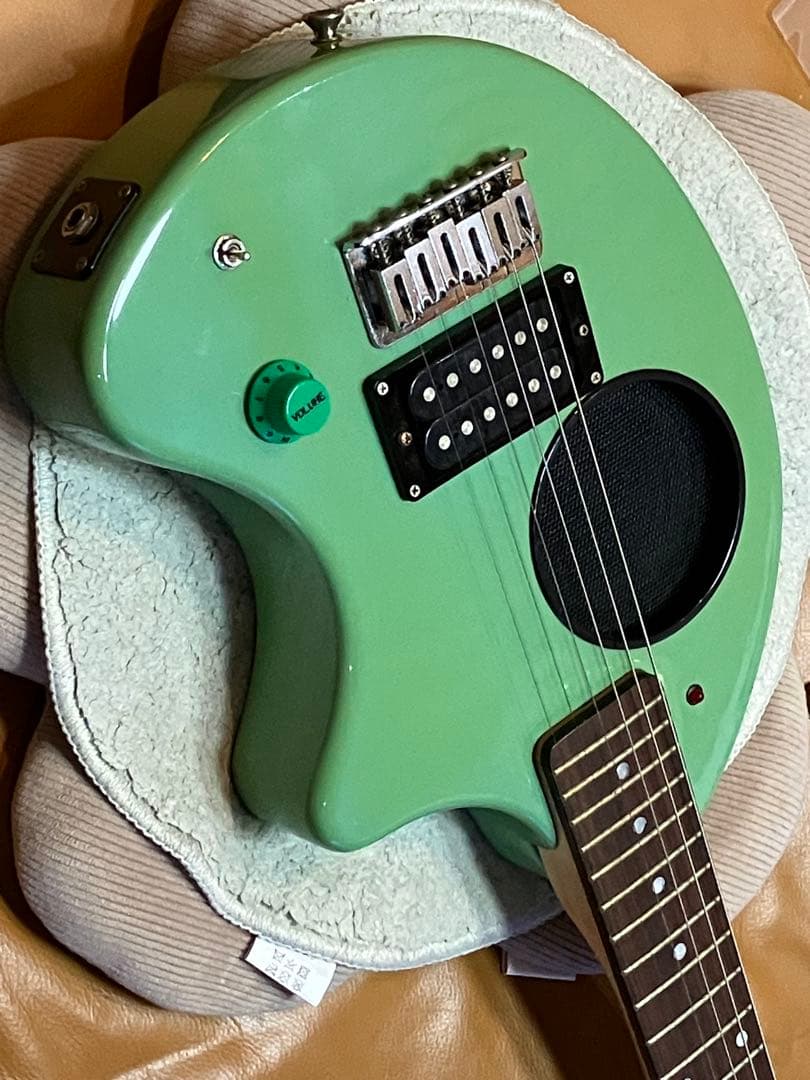 ミントグリーン エレキギター 6弦 22フレット