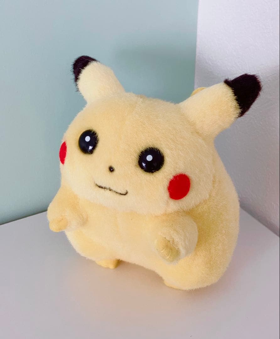 ⚡️ タグ付き/非常に顔良極美品⚡️初期 TOMY ピカチュウ ぬいぐるみ