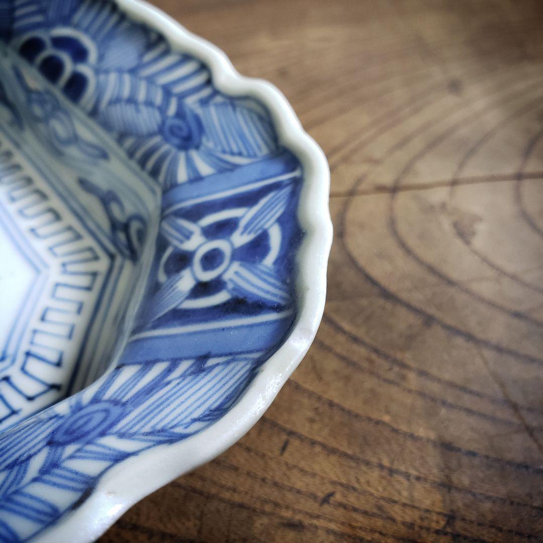 八角皿 隅切角皿 古伊万里 線描き 唐草文様 伊万里染付線描隅切角皿 訳あり