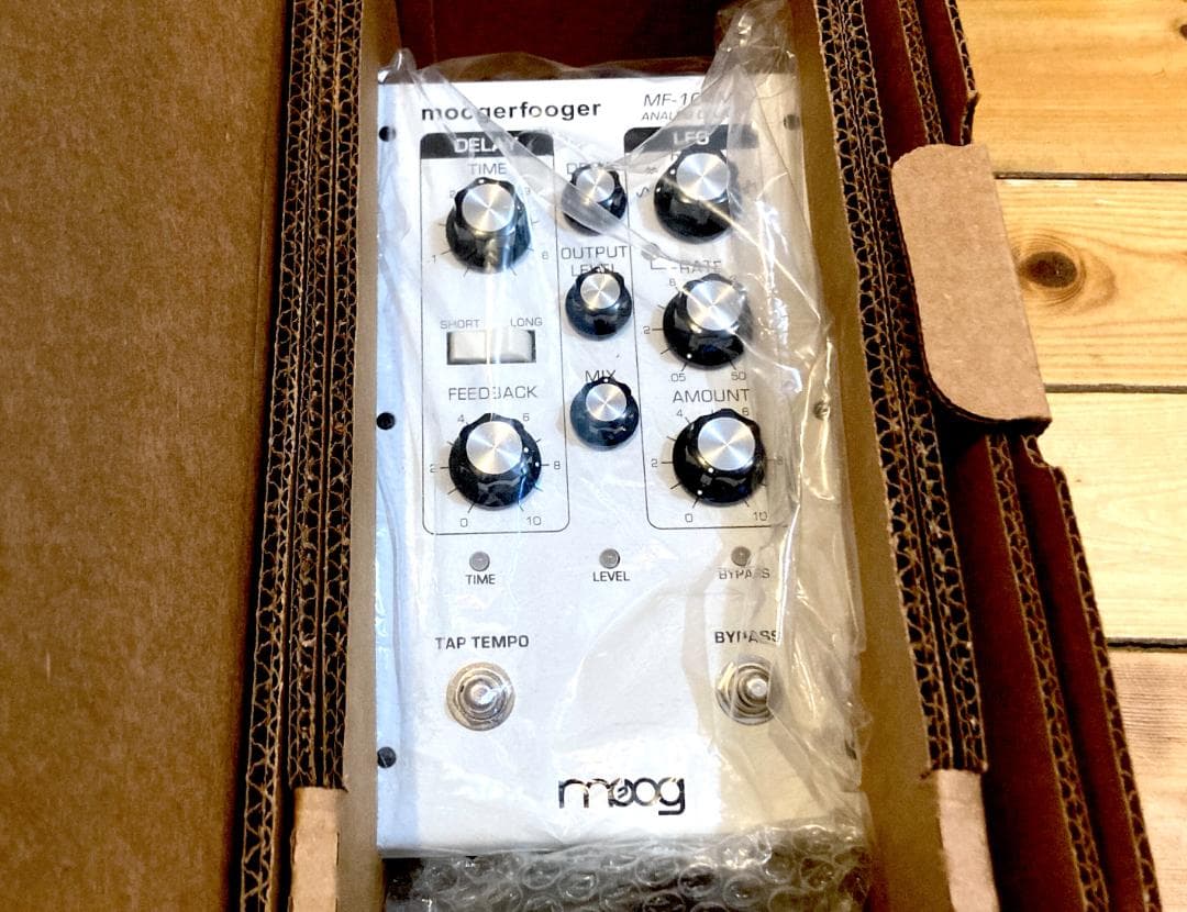 ギター Moog MF-104MWH Moogerfooger analog delay