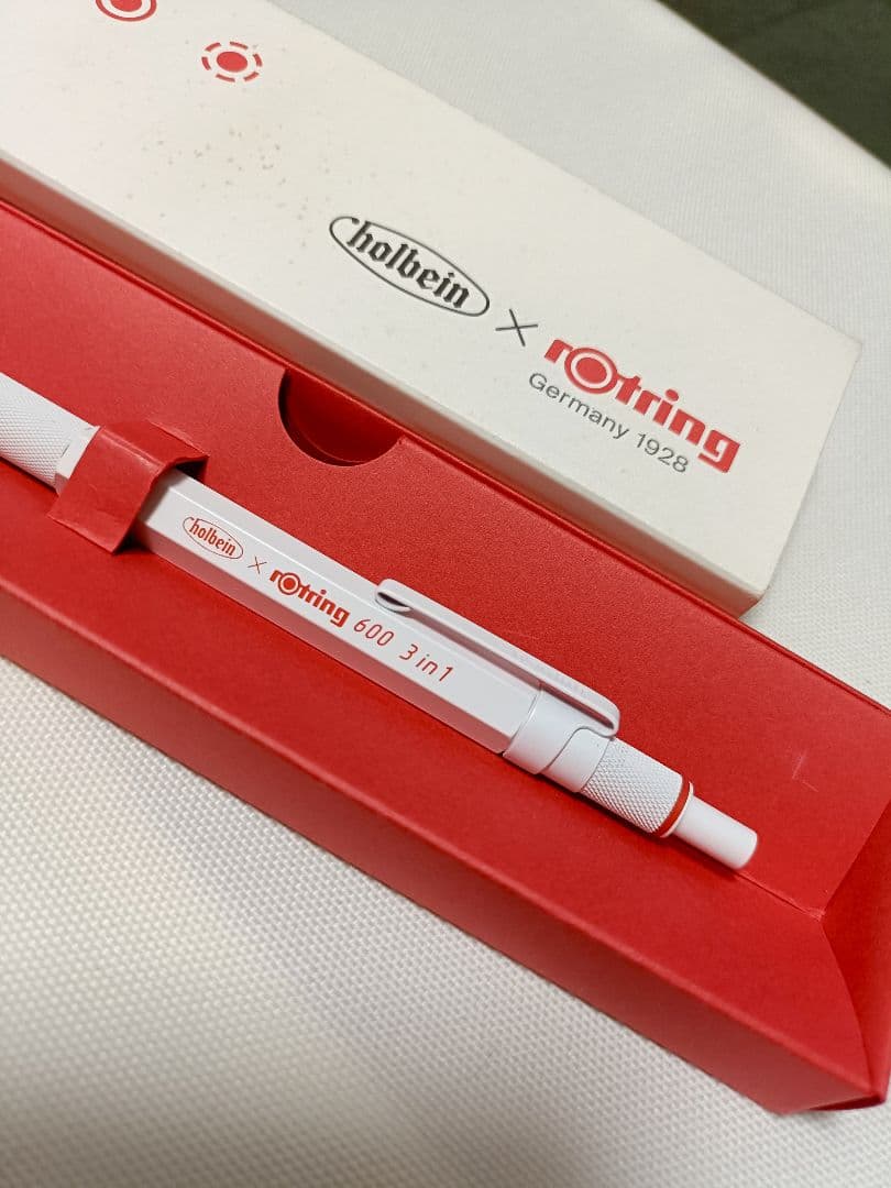 holbein x rotring 600 3 in 1 ホワイト
