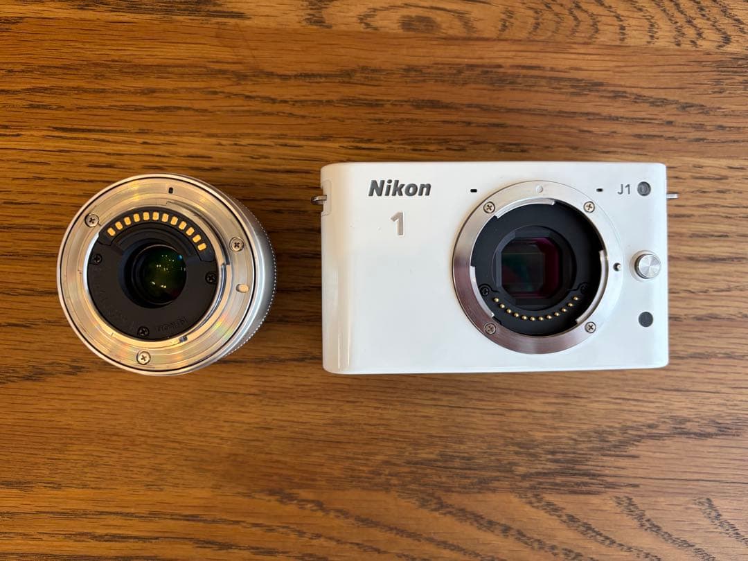 Nikon j1 （1nikkor 18.5単焦点レンズ付き）