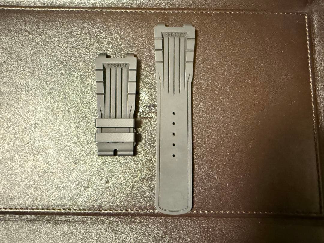 Breguet ブレゲ 5527 ブラック　ショートサイズ　ラバーベルト　バンド