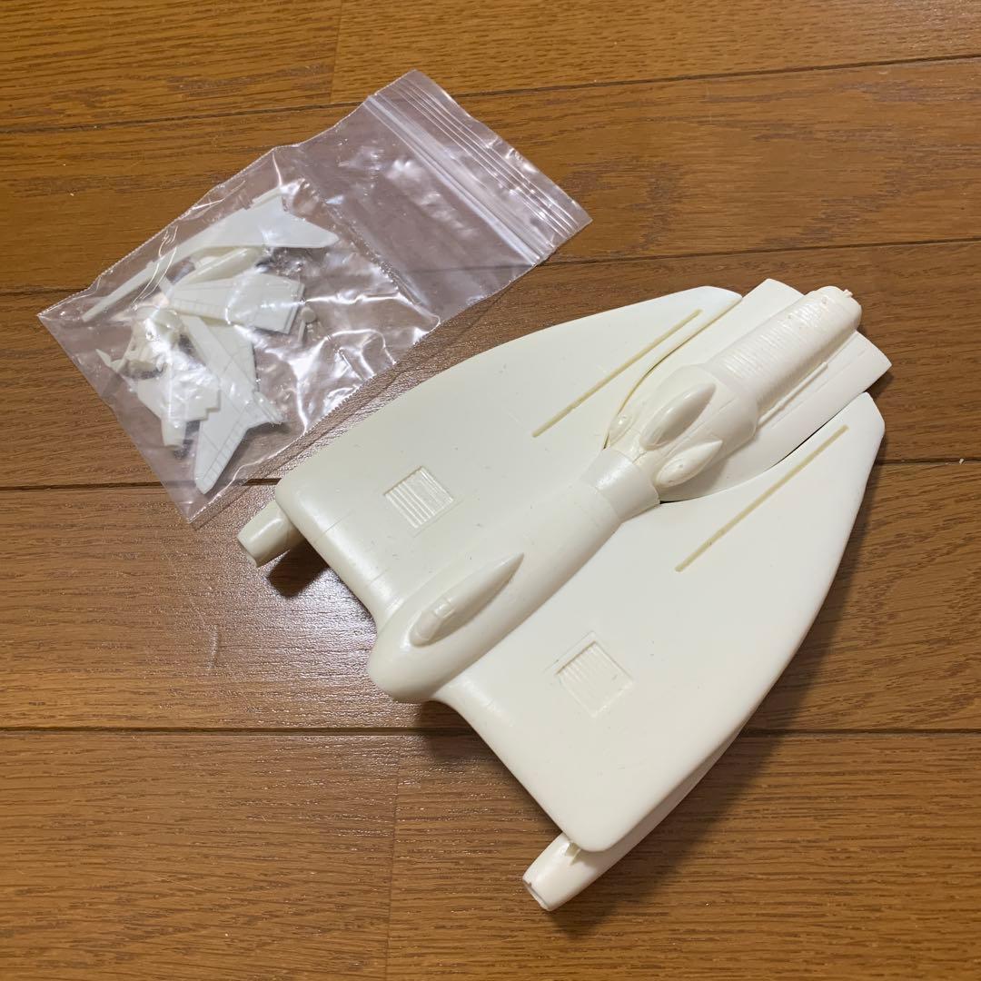 現状品　ムーントランスポーター　レジンキット　謎の円盤UFO ルナキャリア