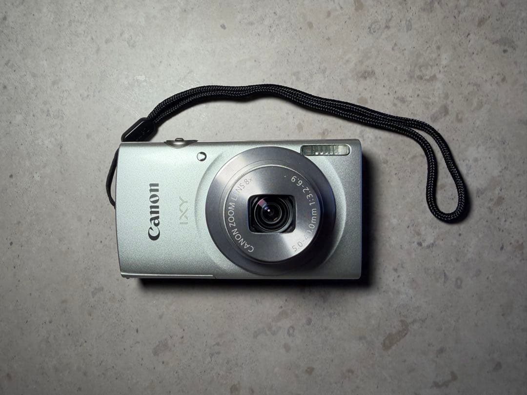 Canon IXY 200 コンパクトデジタルカメラ　ケース付き