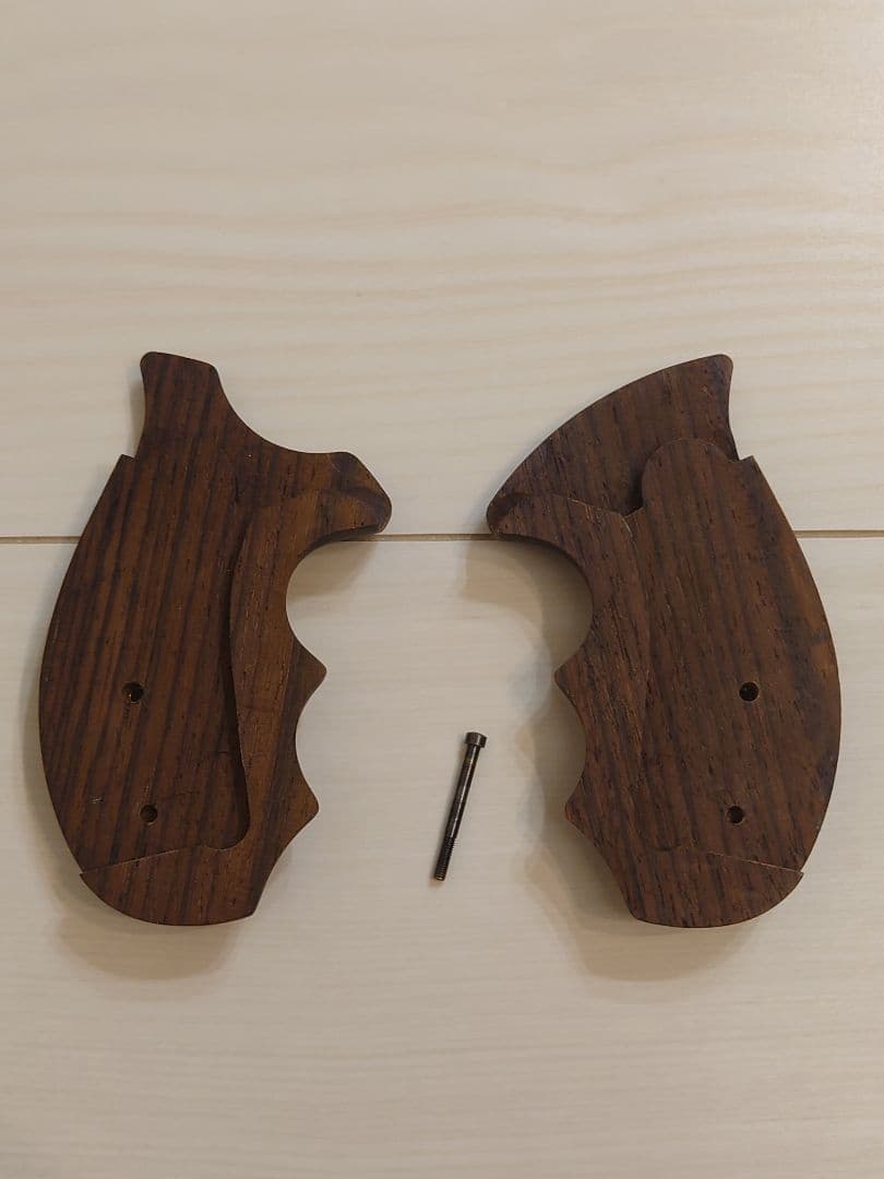 タナカ　S&Wリボルバー Kフレーム 木製ファイティンググリップ