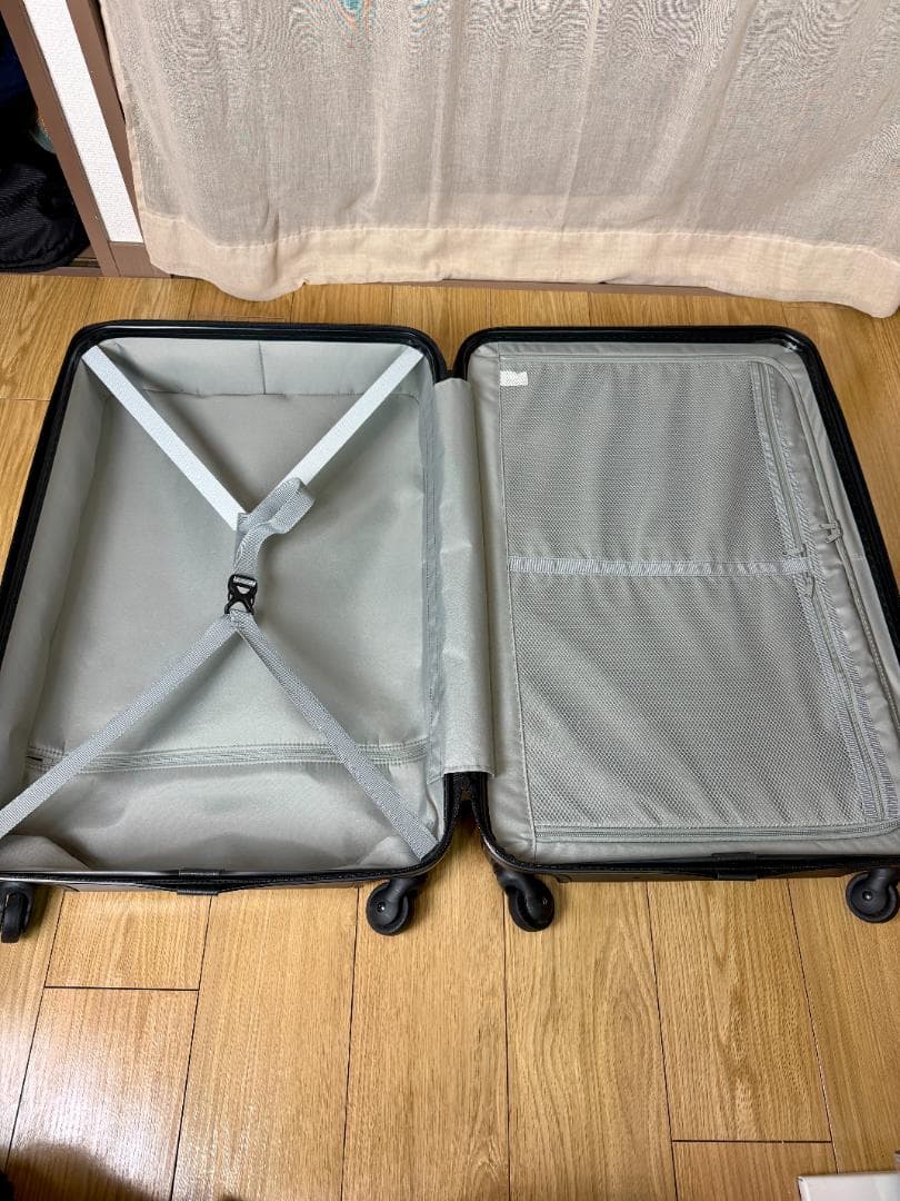 無印良品 キャリーケース バーを自由に調節できる ハード スーツケース 72L