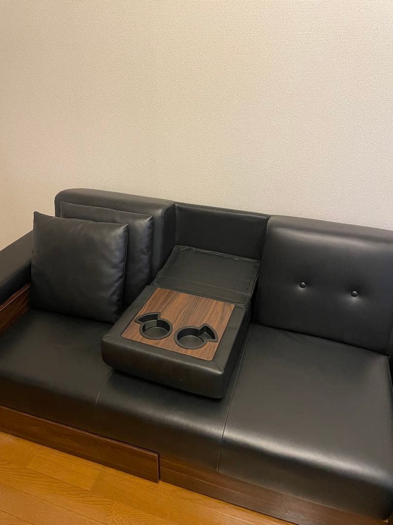 【kumichou9325】モダンデコソファ