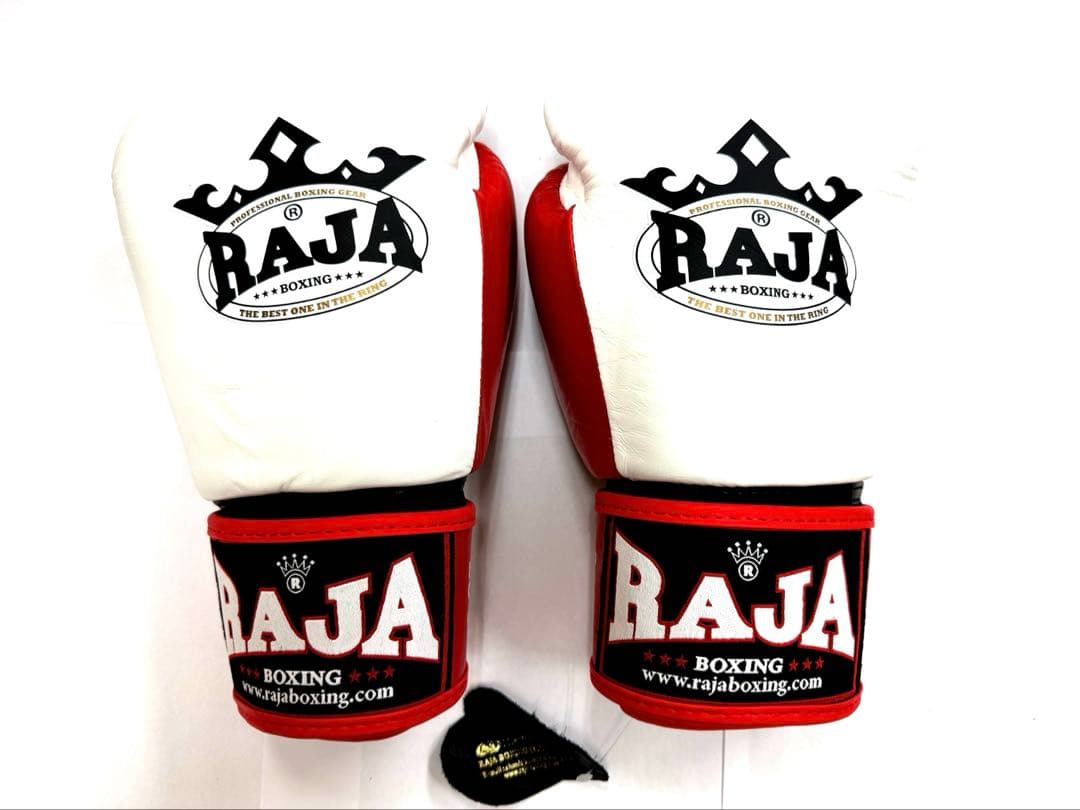 最終1組　新品　RAJA ボクシンググローブ 8oz ラジャ　白赤黒　本革製
