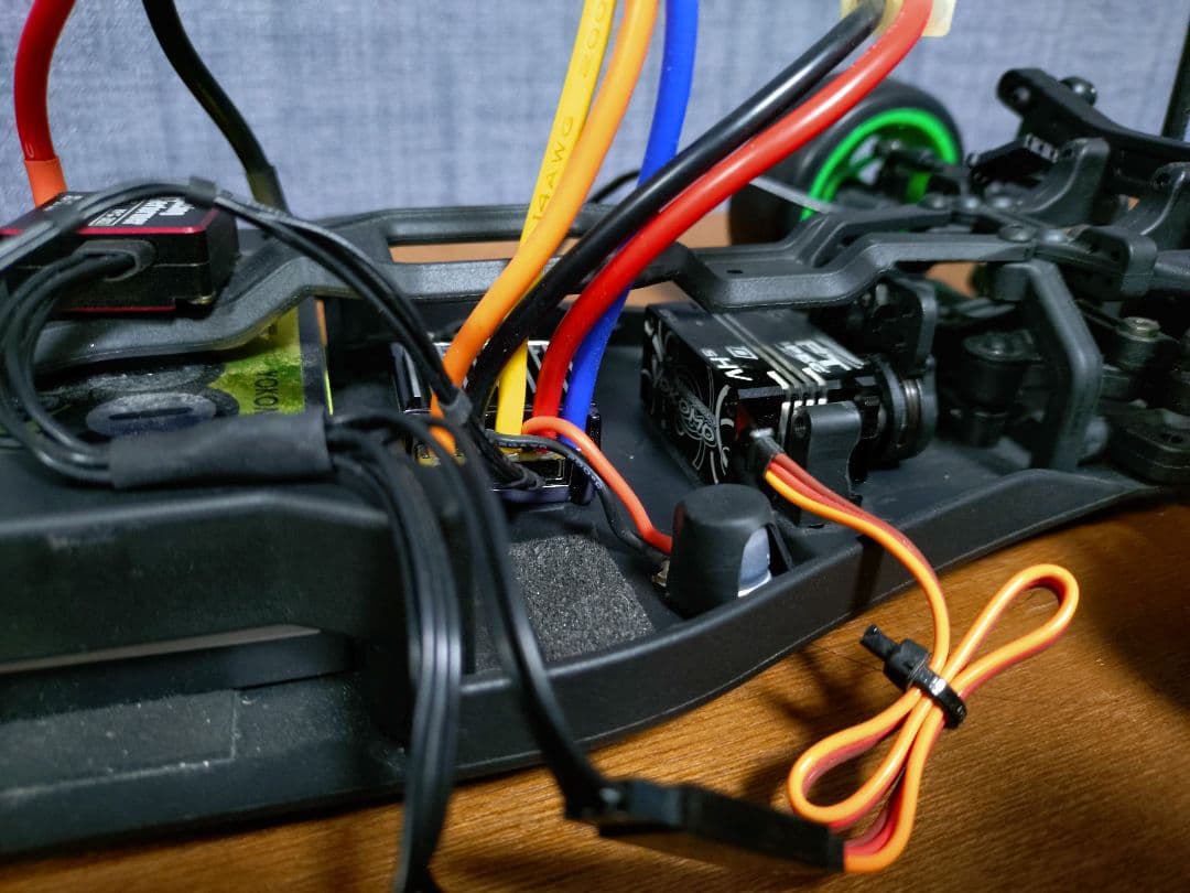 ヨコモYD−2E、 ブラシレスモーター、サーボ、ジャイロ、バッテリー