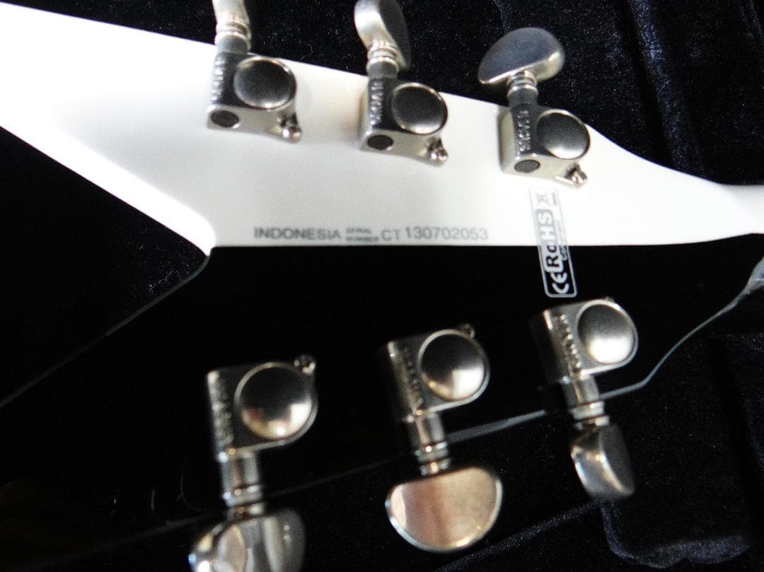 ギター Dean Michael Schenker Signature Retro