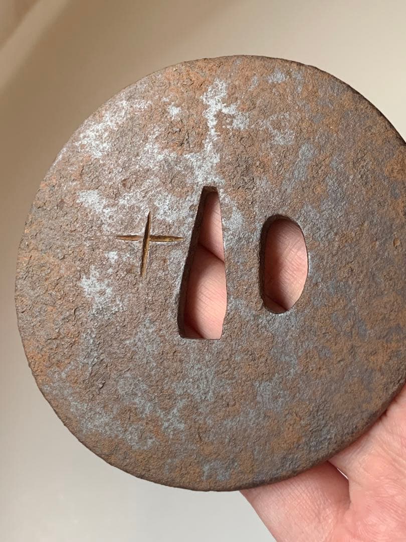 隠れキリシタン　鍔　日本刀　鐔　隠れ切支丹　潜伏　十字架　江戸時代　勾玉　根付