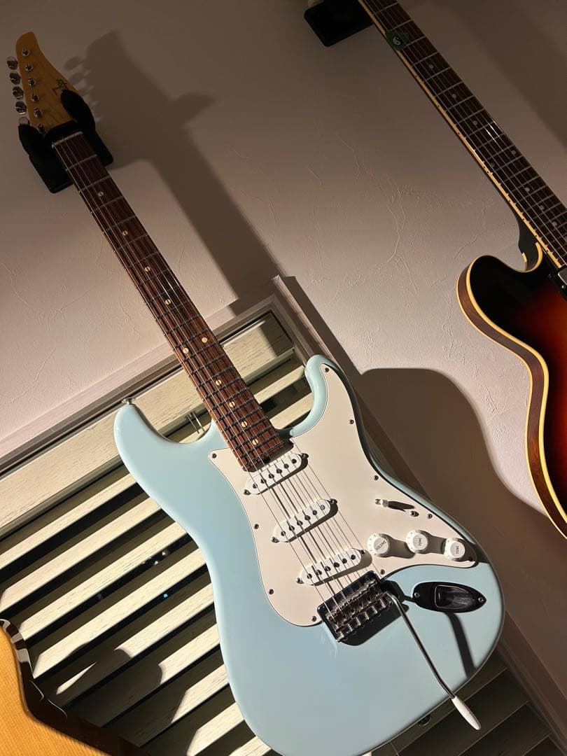 suhr ストラト　ハカランダ指板