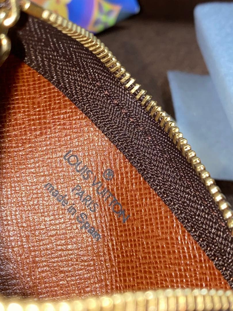 ルイヴィトン モノグラム　ケース