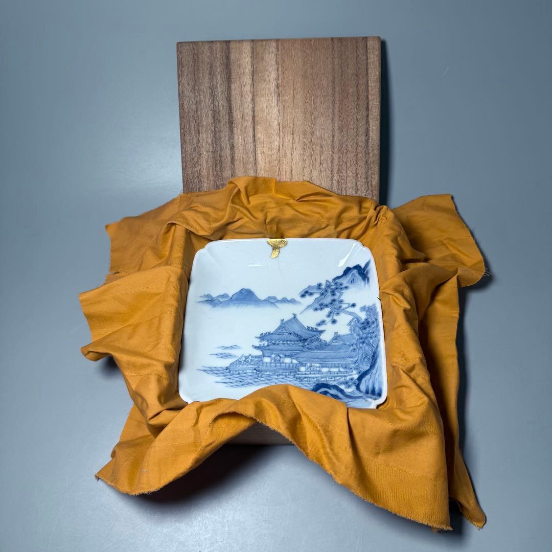 後期鍋島　江戸後期　染付楼閣山水図四方皿　共箱　緻密な絵付け　古美術　蒐集家旧蔵