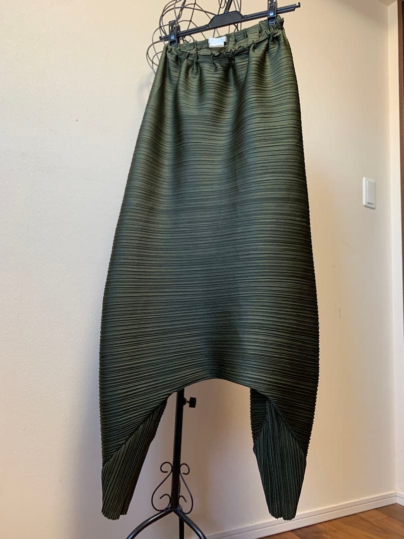 PLEATS PLEASE 横プリーツ　サルエルパンツ