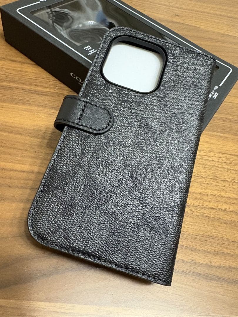 COACH iPhone14PROケース フォリオ・シグネチャー キャンバス