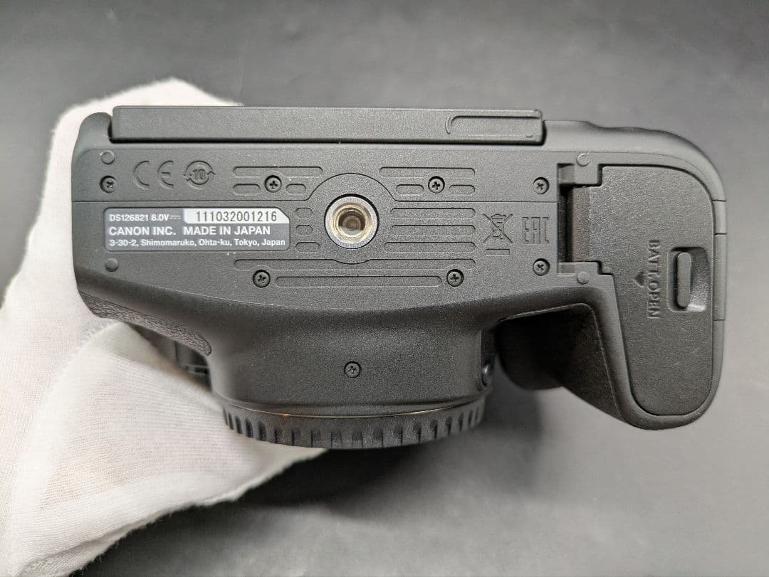 ふらふら Canon EOS Kiss X10i マクロ＆ズームレンズ付き