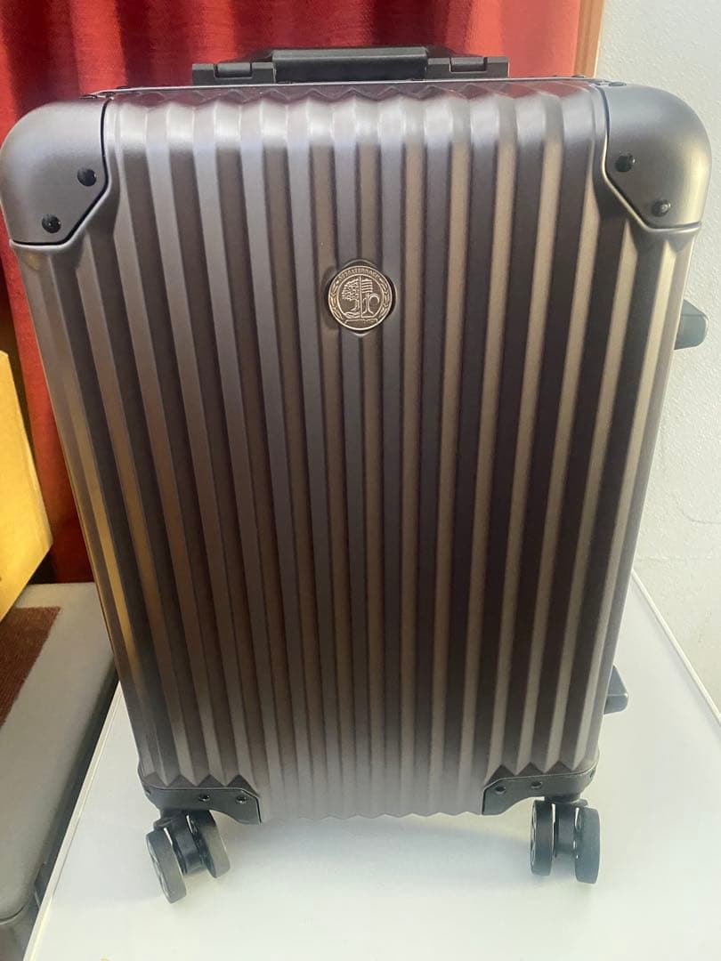 非売品 新品未使用AMG ダークグレー キャリーケース 33L