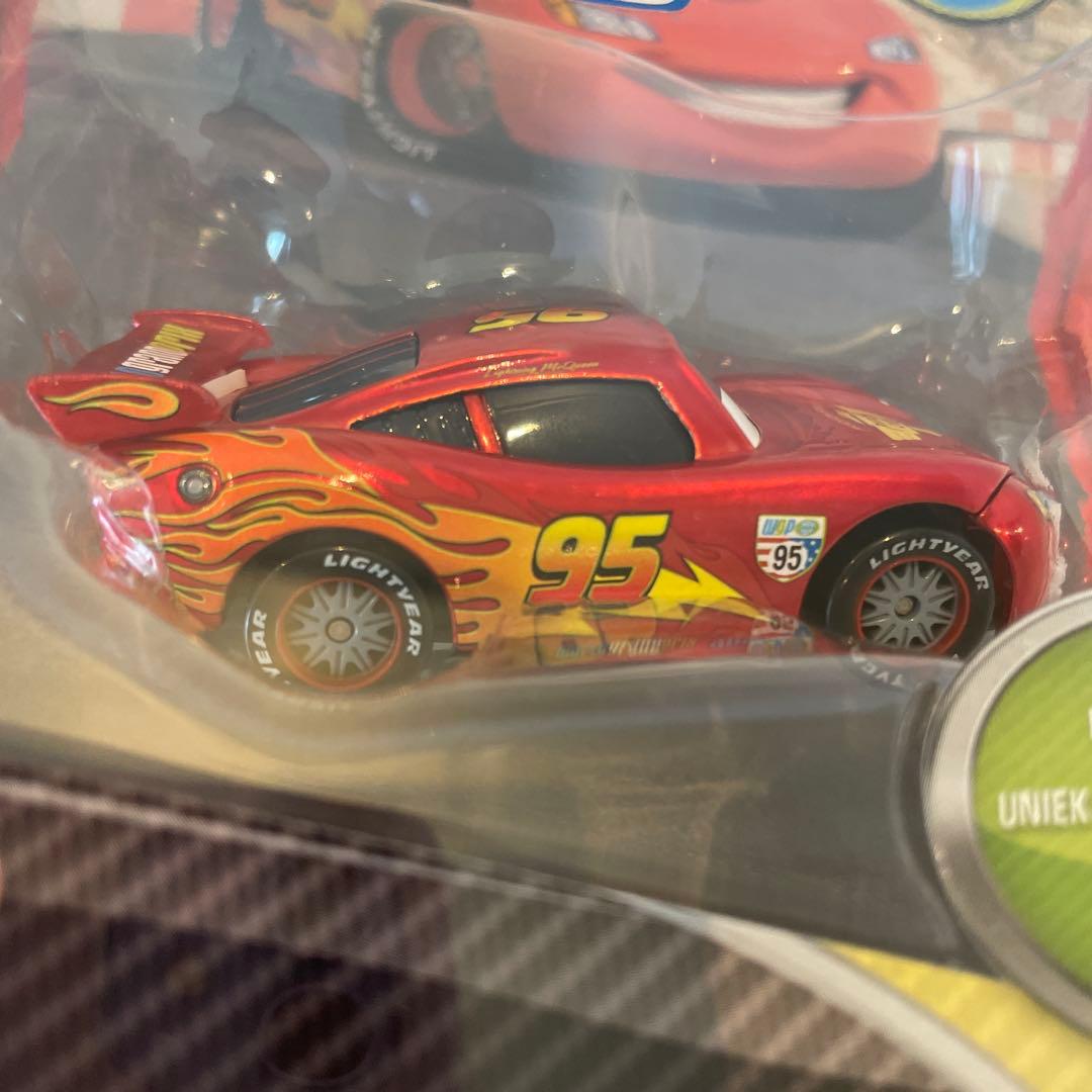 激レア カーズ トイザらス メタリック マックィーン 非売品 未開封 ピクサー