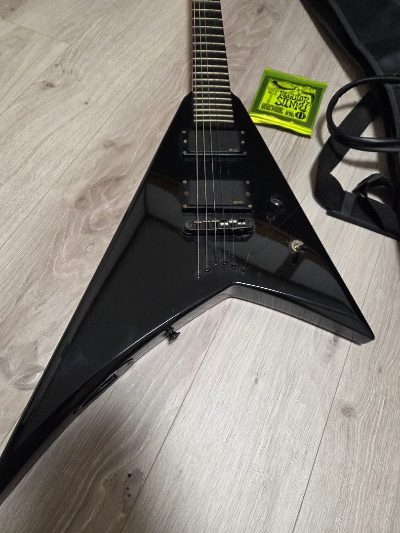 Grover Jackson Randy V EMG　ソフトケース付き！