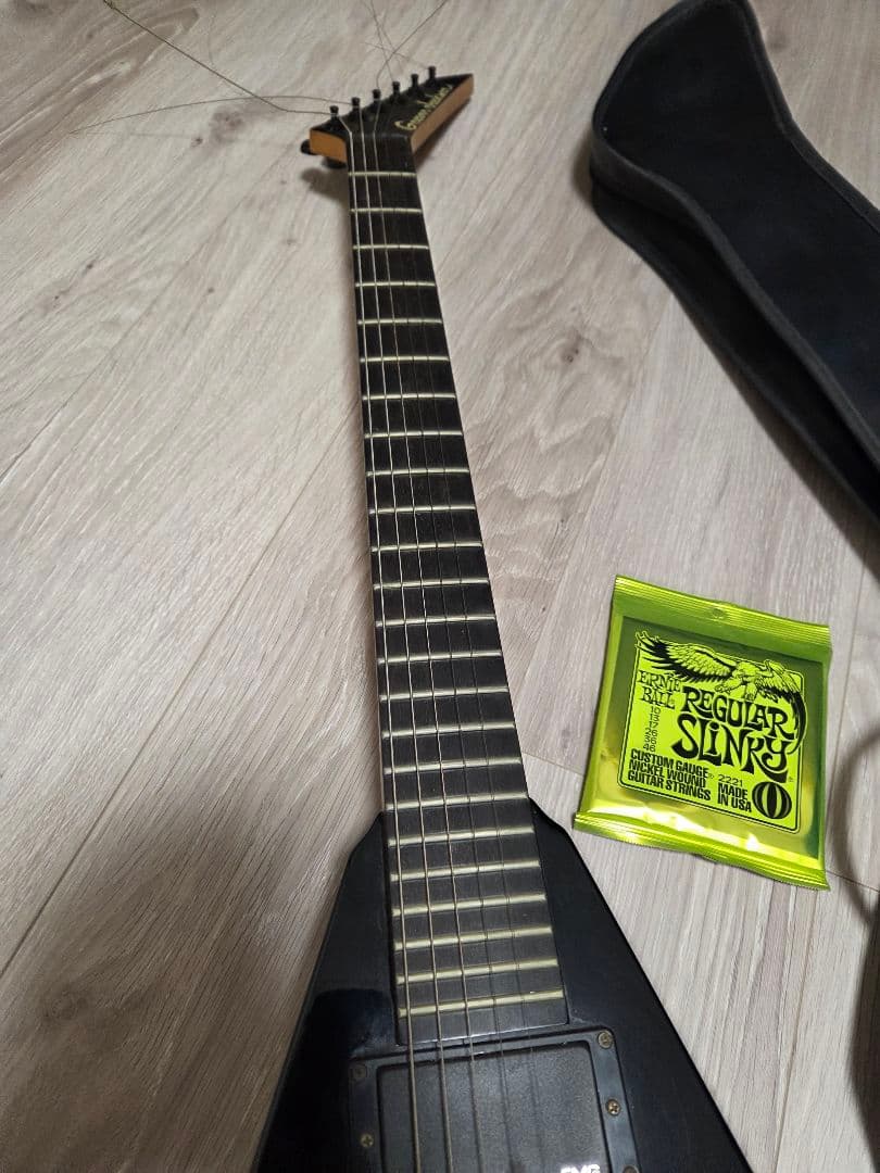 Grover Jackson Randy V EMG　ソフトケース付き！