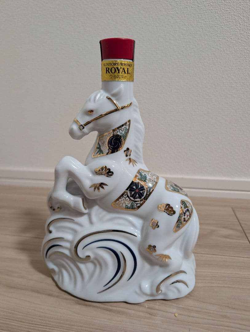 サントリー ウイスキー ローヤル 午歳 ボトル