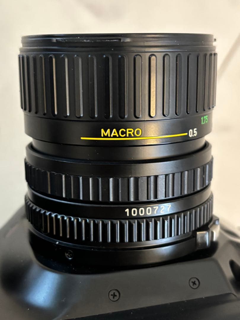 Canon キヤノン T90 フィルムカメラ　ボディ レンズ付き 35-70mm