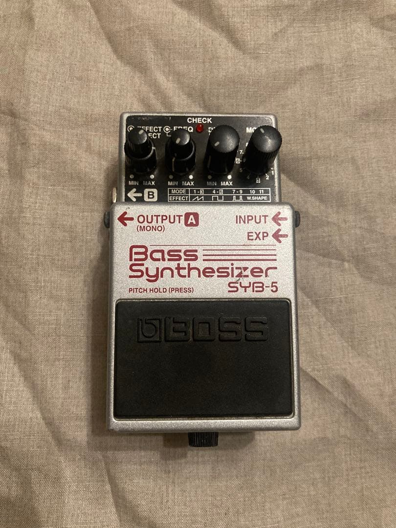 BOSS SYB-5 ベースシンセサイザー