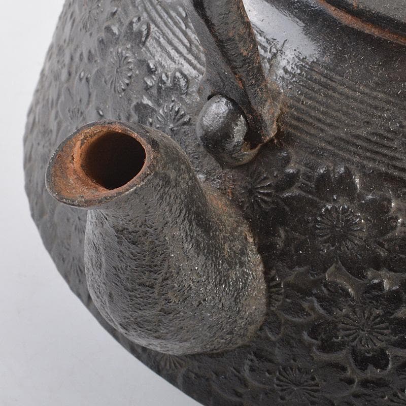 南部鉄器　桜文　鉄瓶　鉄釜　C　6418