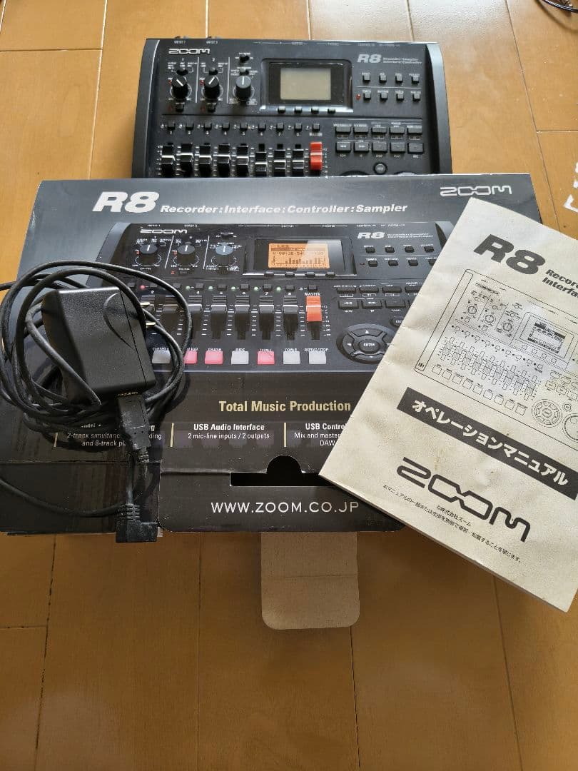 配信機器・PA機器・レコーディング機器 zoom r8