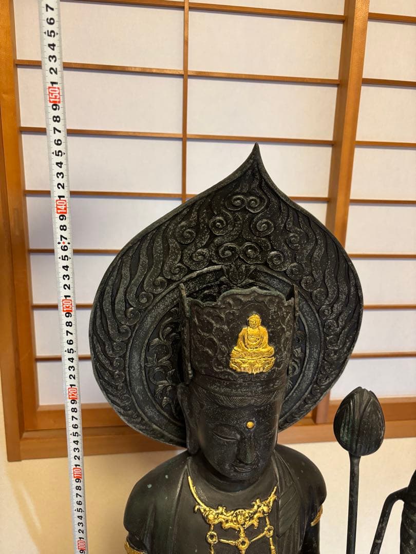 ブロンズ像　仏像
