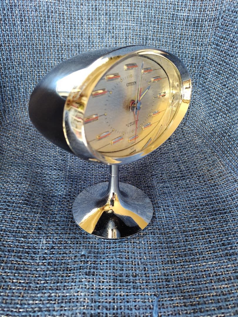 CITIZEN　スペースエイジデザイン置き時計