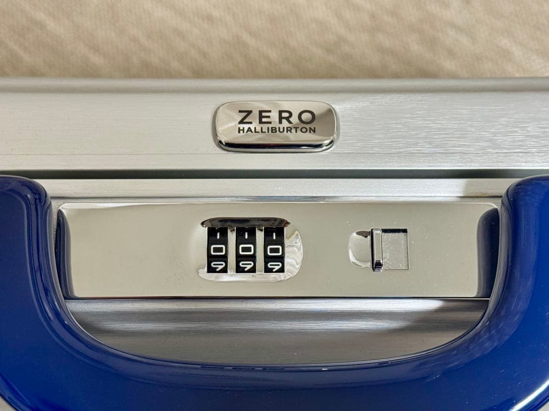 ゼロハリバートン アタッシュケース アルミ A4対応 9.5L 94211