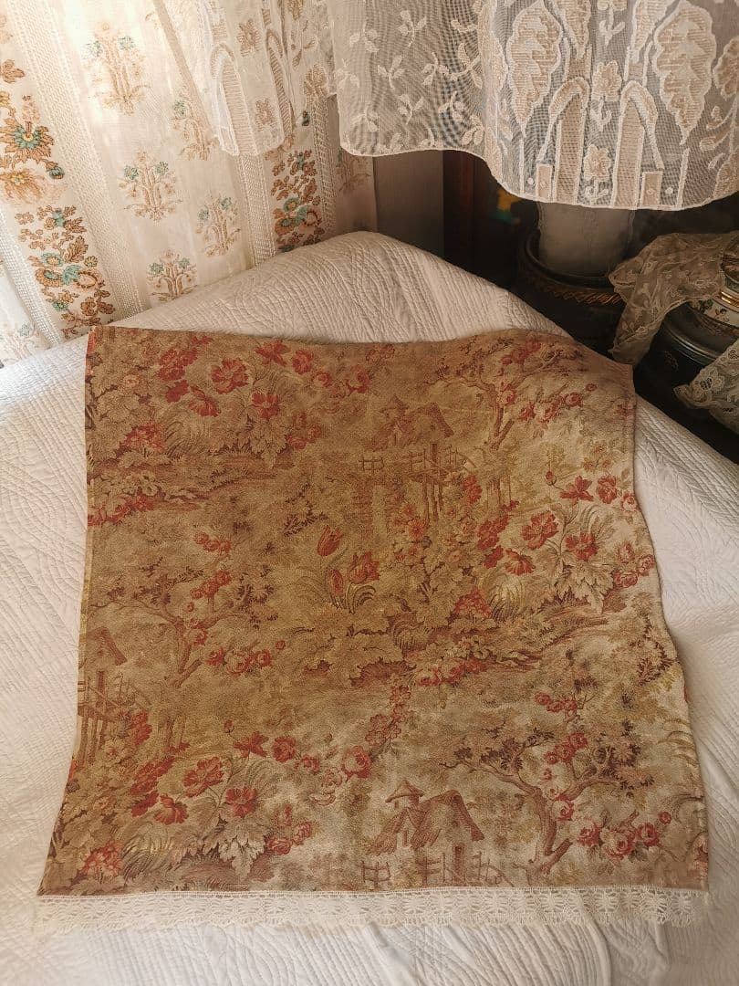 アンティークフランス トワルドジュイ 家と薔薇チューリップ ボビンレースカーテン