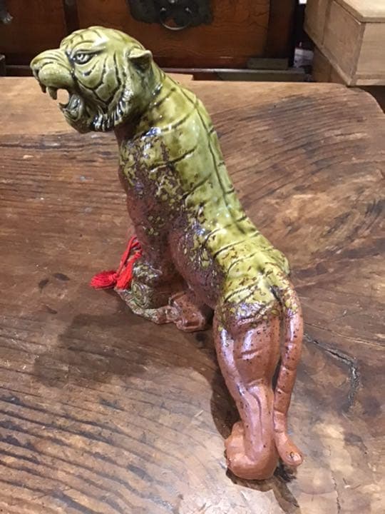 信楽　寅虎置物