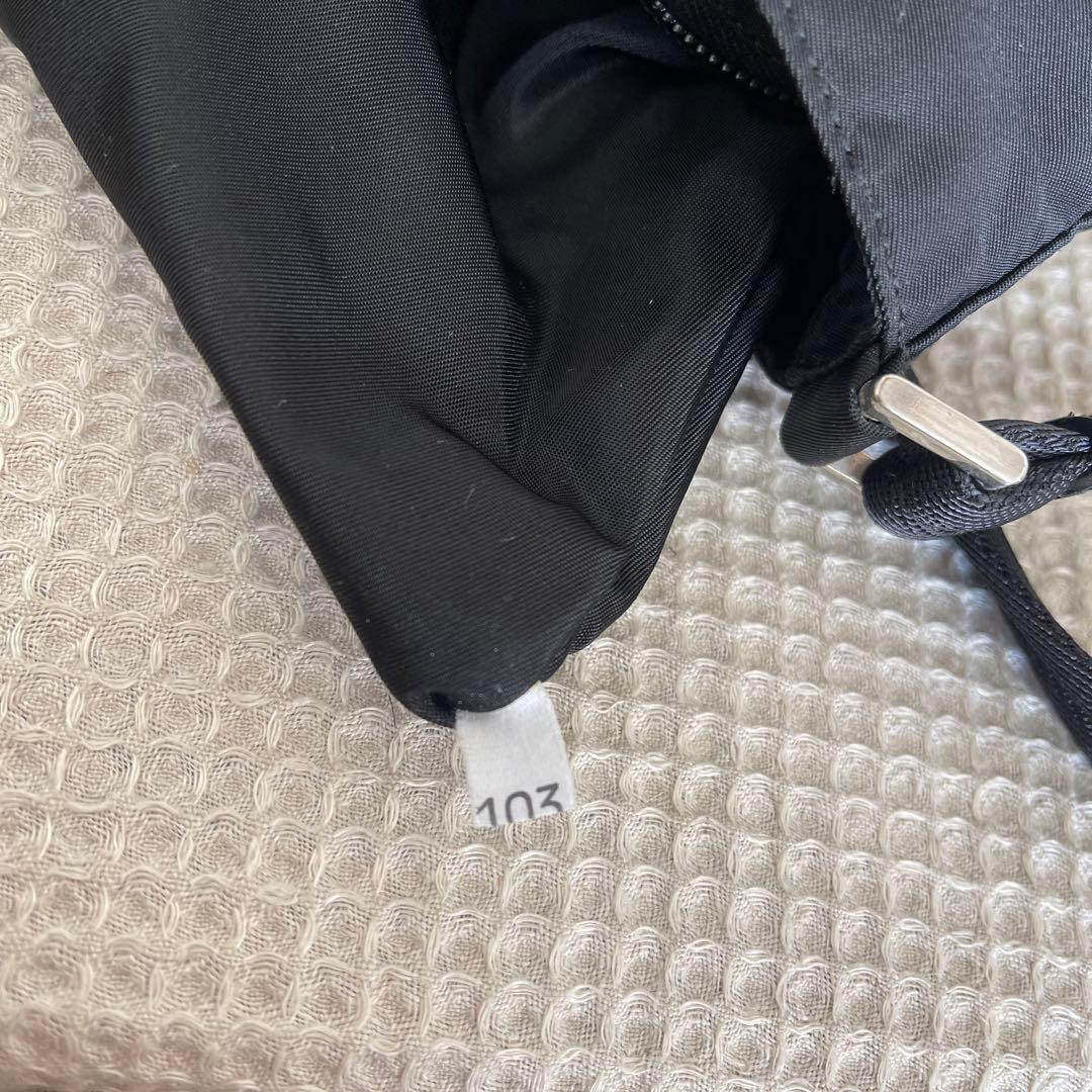 ◇ 良品 PRADAプラダ ショルダーバッグ サコッシュ ナイロン ブラック ◇