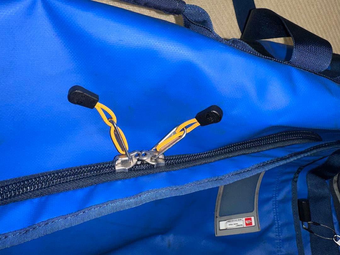 値下げ　新品ローラー ノースフェイス ローリングサンダーM 73L