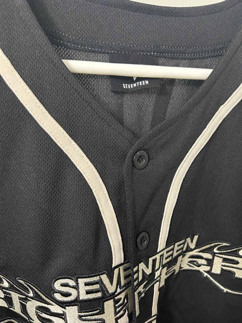 SEVENTEEN RIGHT HERE エスクプス ユニフォームTシャツ