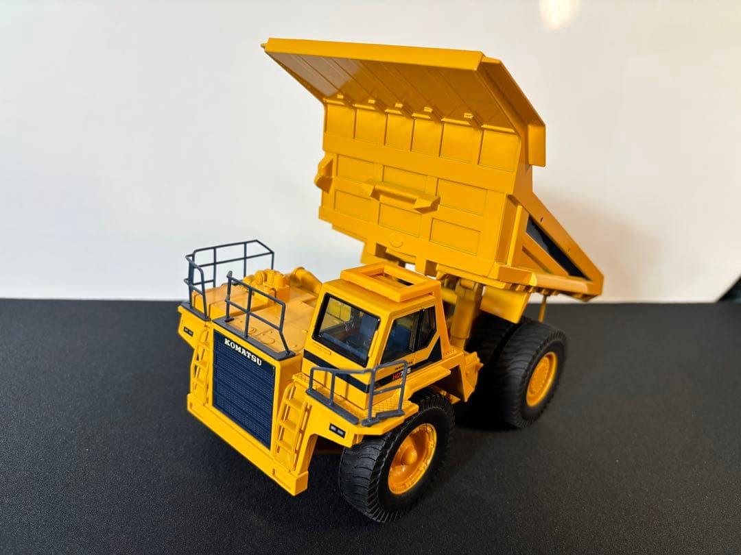 コマツHD785-5 & CAT 992C ホイールローダー