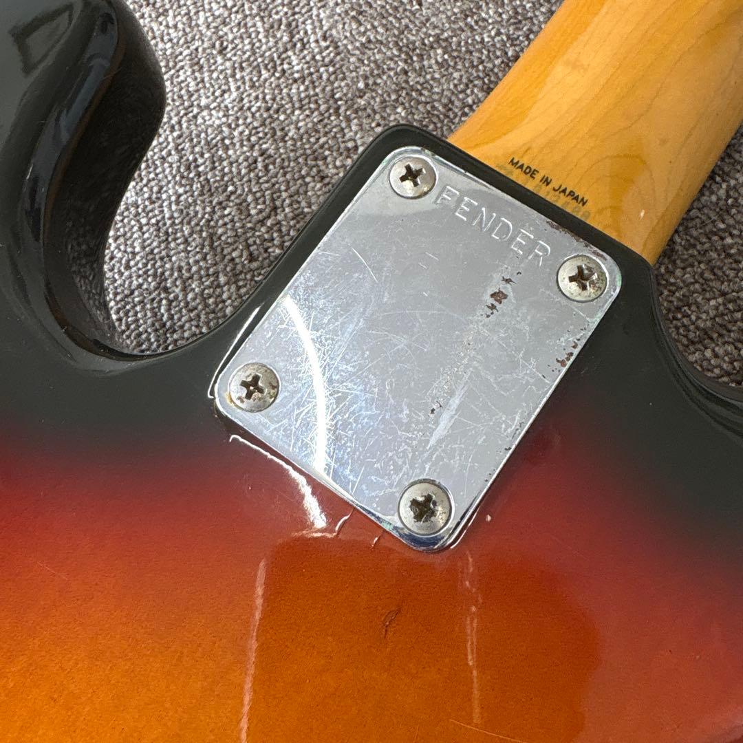 フェンダー　ジャパン　プレシジョンベース　Jシリアル