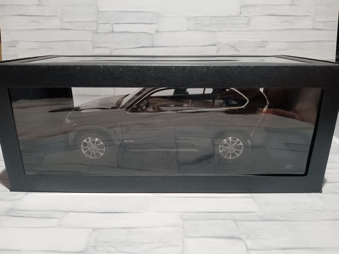 1/18 BMW X5 サファイアブラック　ディーラー正規品　ミニカー