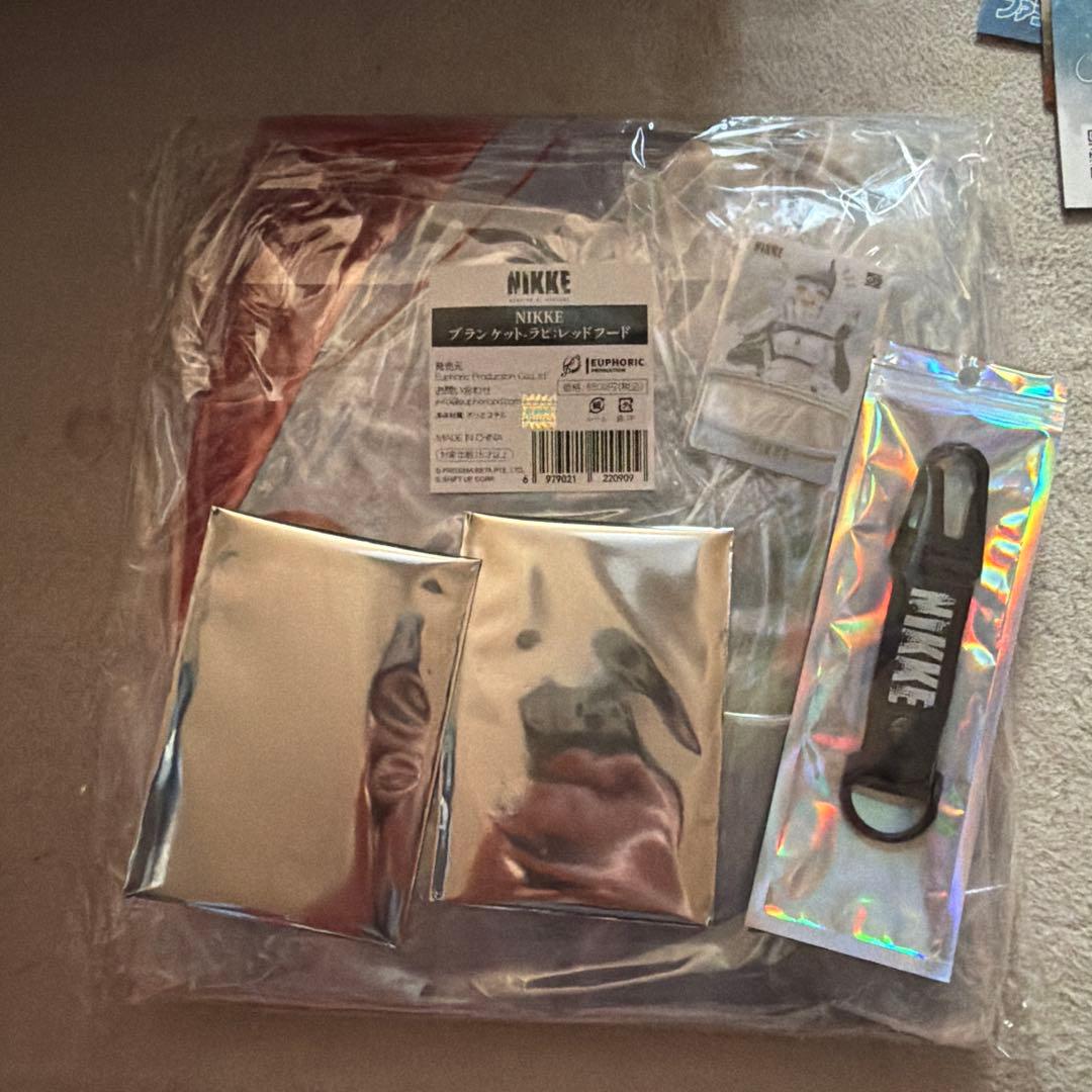 c107 NIKKE レッドフード　ブランケット+会場特典おまけ