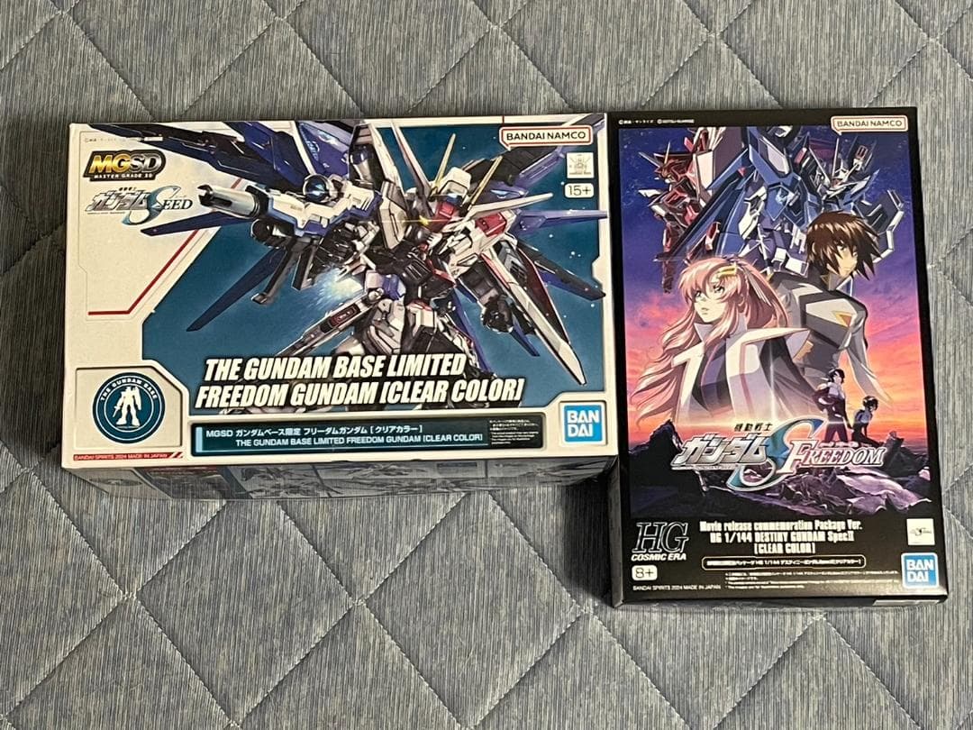 MGSD フリーダムガンダム & HG デスティニーガンダムSpecII
